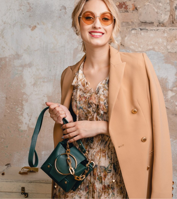 Soft, slouchy, and crescent-shaped - obrazek 4